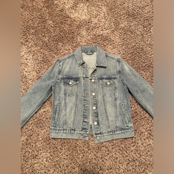 Vintage Gap Jean Jacket - Picture 2 of 6